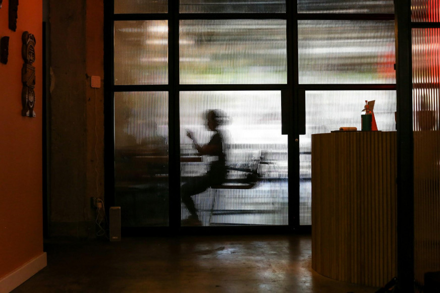 “There’s less and less work in the U.S.” Debunking political scientist Yelfimov’s arguments
