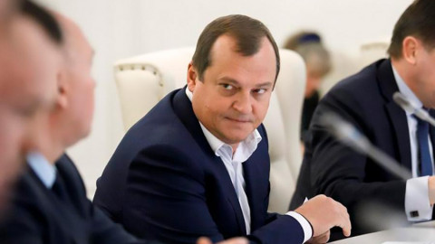 Как Олексин пополнял автопарк Службы безопасности президента и получал контроль над табачным бизнесом