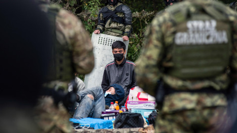 Undercover of security forces. Who could make millions of dollars on the migration crisis at the EU border, which claimed dozens of lives